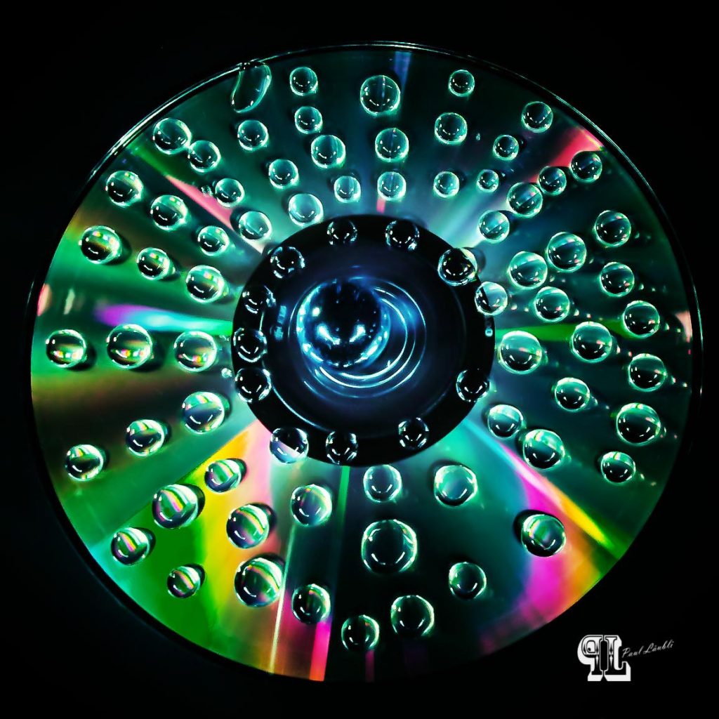 CD mit Wassertropfen